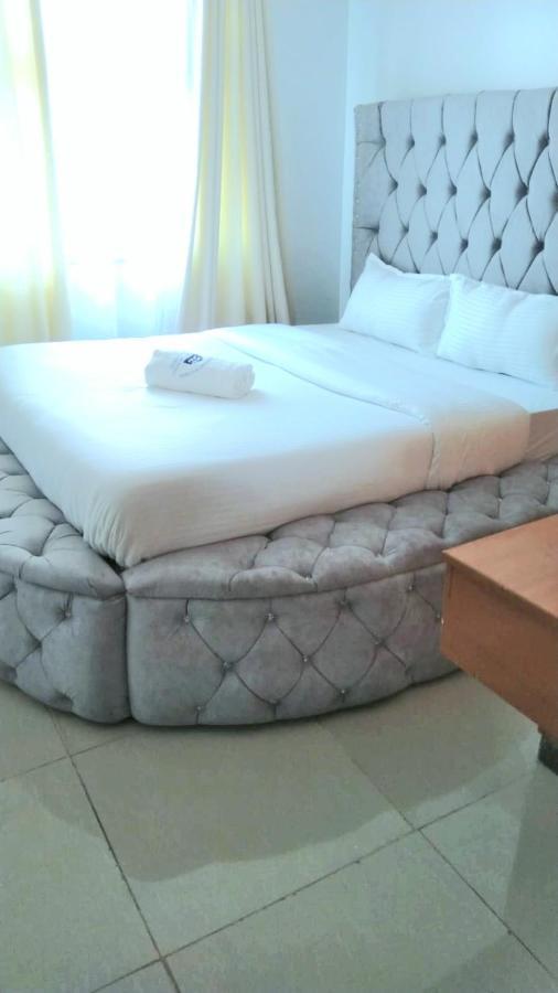 Jacky'S Milimani Suites 纳库鲁 外观 照片