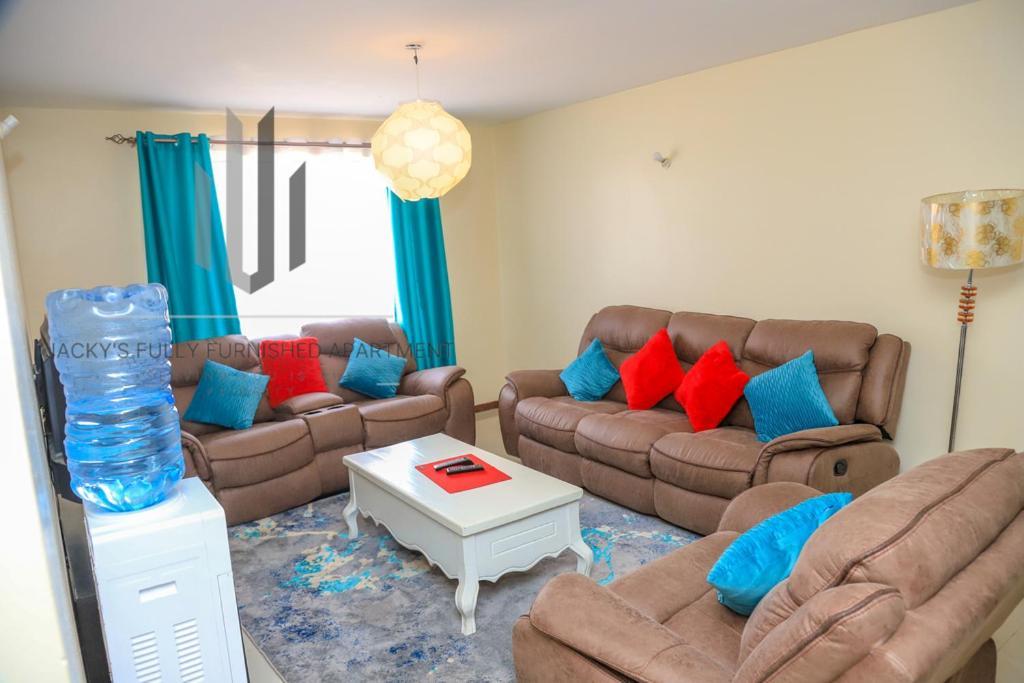 Jacky'S Milimani Suites 纳库鲁 外观 照片